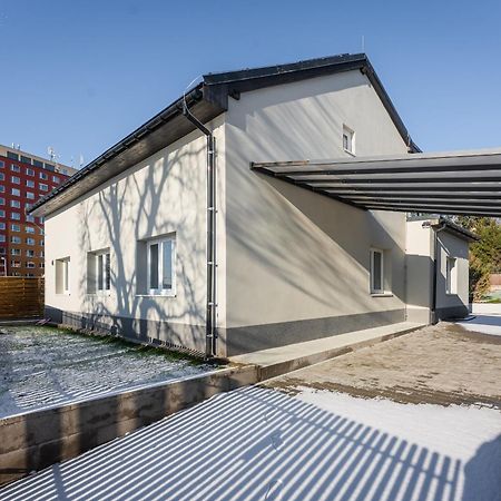 Apartmany Praha-Modrany ภายนอก รูปภาพ